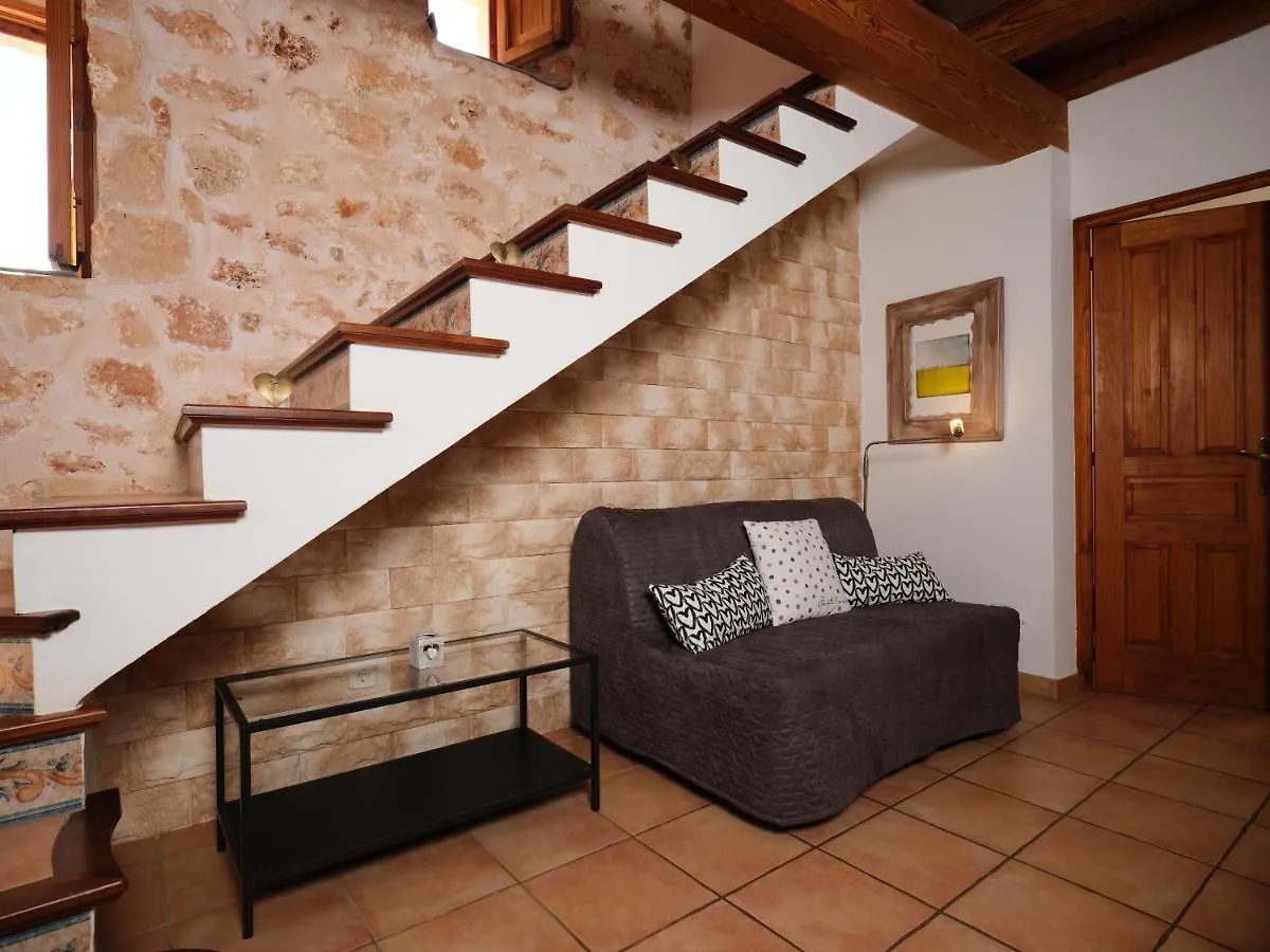 Agroturismo S Hort De Can Carrio Ag226 塞萨利内斯 3*,